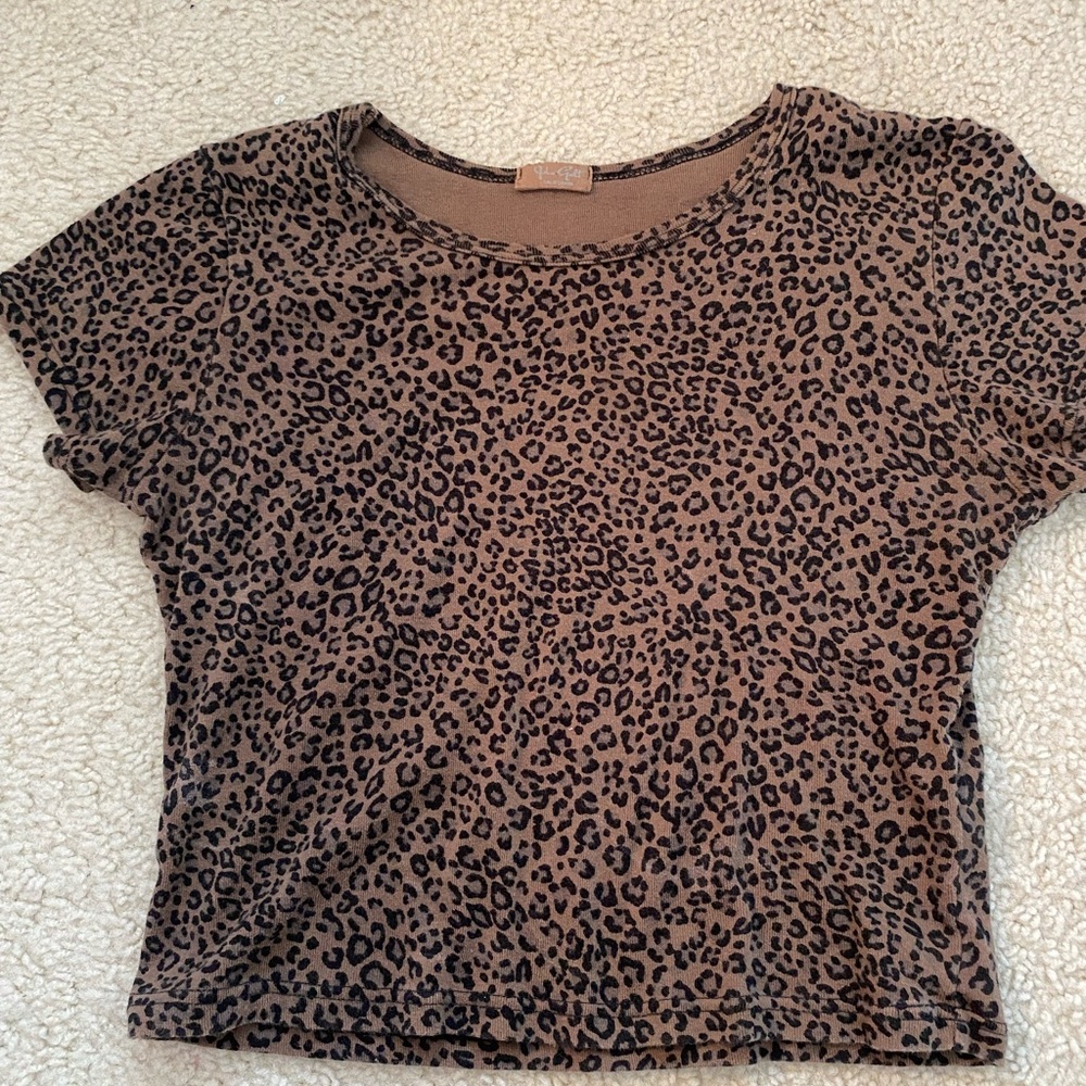 Brandy Melville Brown Leopard Print Tee